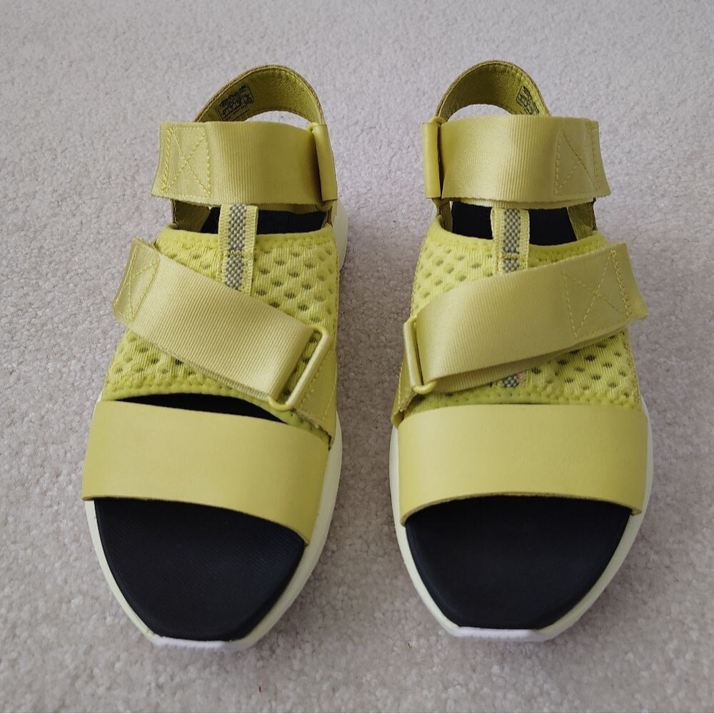 Sorel Kinetic Impact Yellow Outdoor Hiking Sandals - Picture 4 of 12